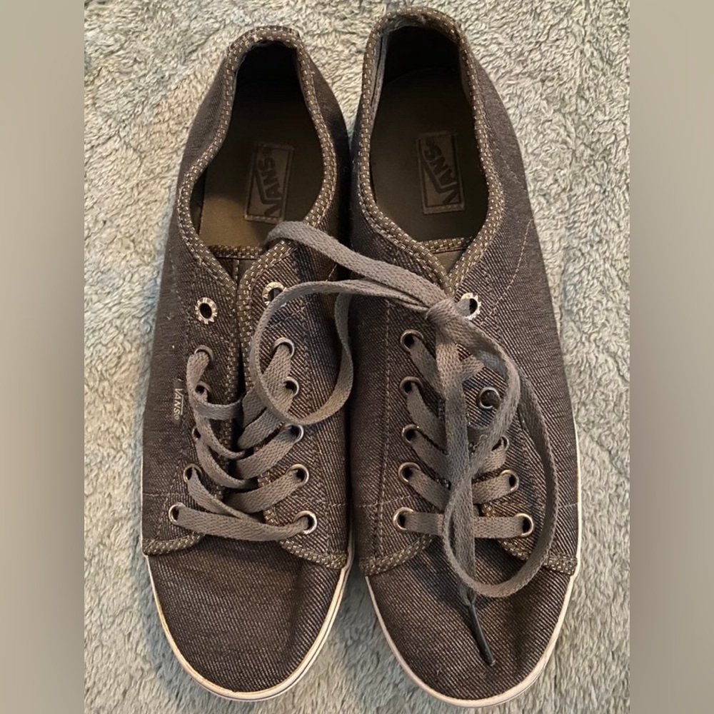 VANS Women's Ferris Lo Pro Gray Denim Sneakers/ Tennis Shoes